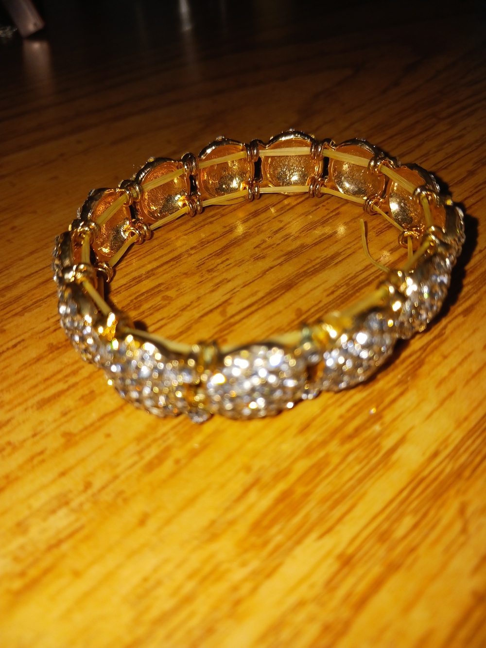 Gold Crystal Pavé Stretch Bracelet - Elegant Women's Jewelry